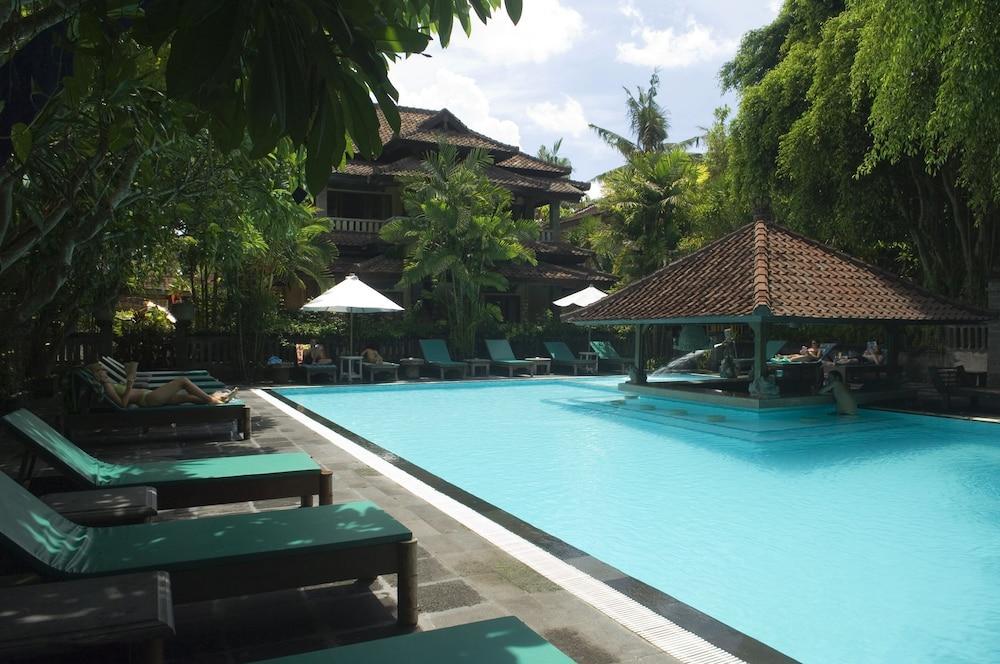 Hotel Puri Bambu Jimbaran Esterno foto