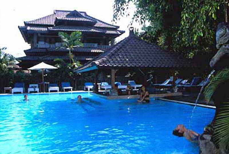 Hotel Puri Bambu Jimbaran Esterno foto