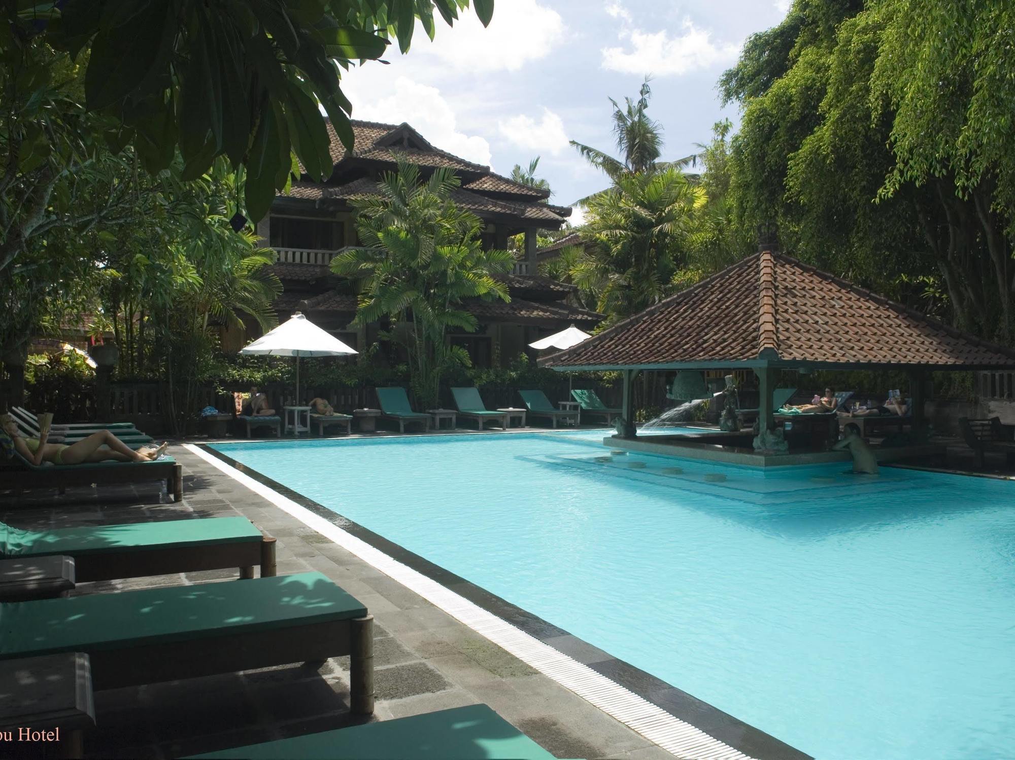 Hotel Puri Bambu Jimbaran Esterno foto